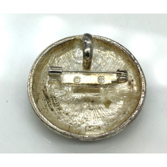 VINTAGE MJ Marie Jennifer dog paw/cat paw pendant/brooch/pin silver tone 1 1/2" - Picture 4 of 7